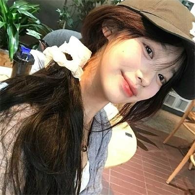 你是人贩子但我是螳螂精